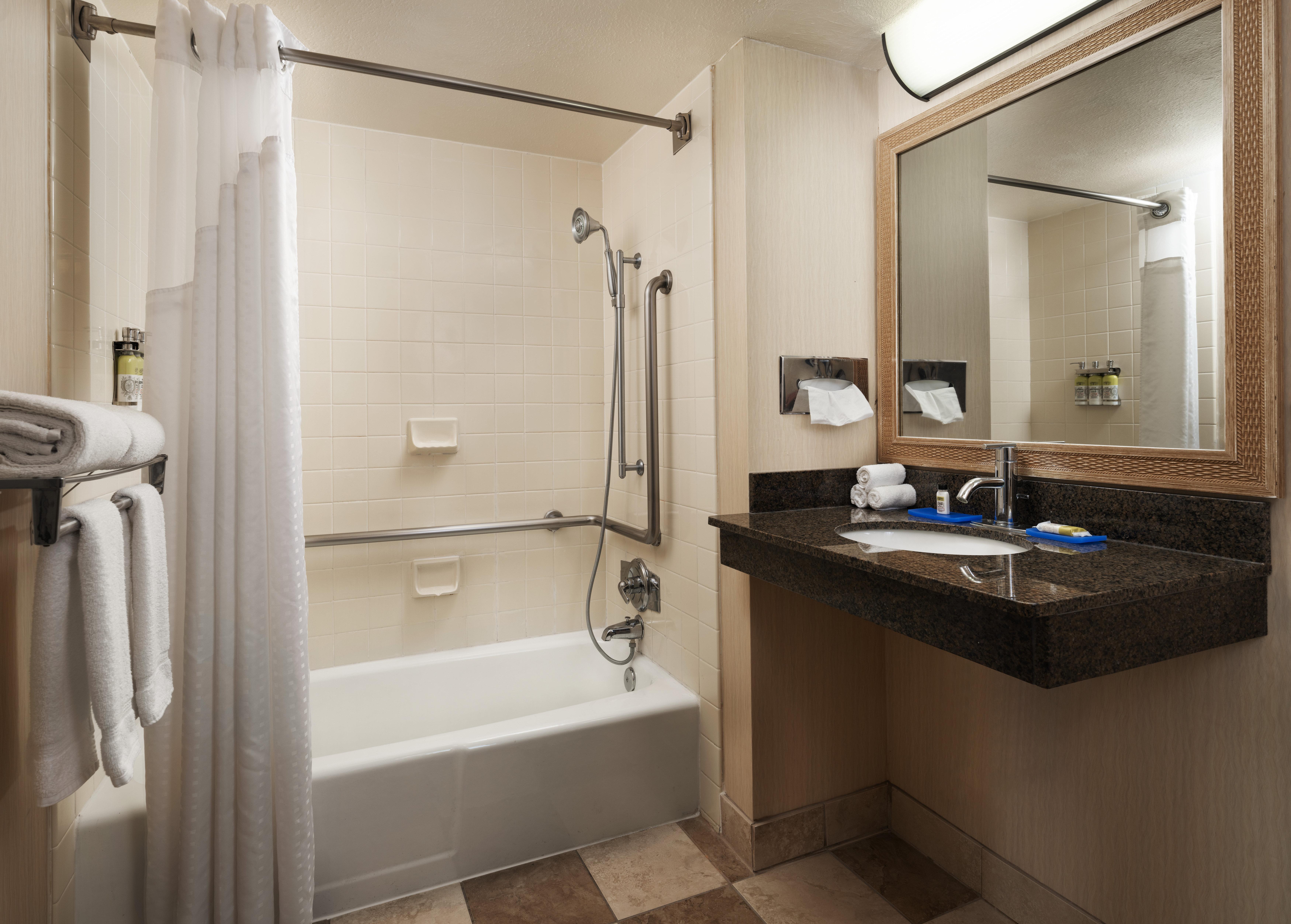 Holiday Inn Express At Monterey Bay By Ihg Seaside Dış mekan fotoğraf